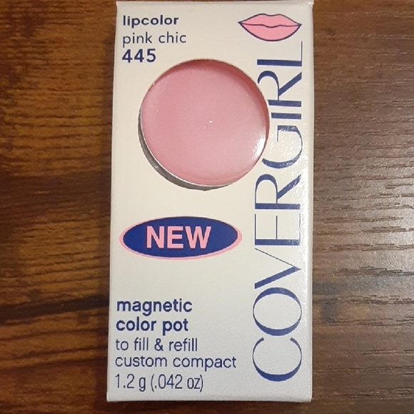 Makeup Bundle - Picture 2 of 9